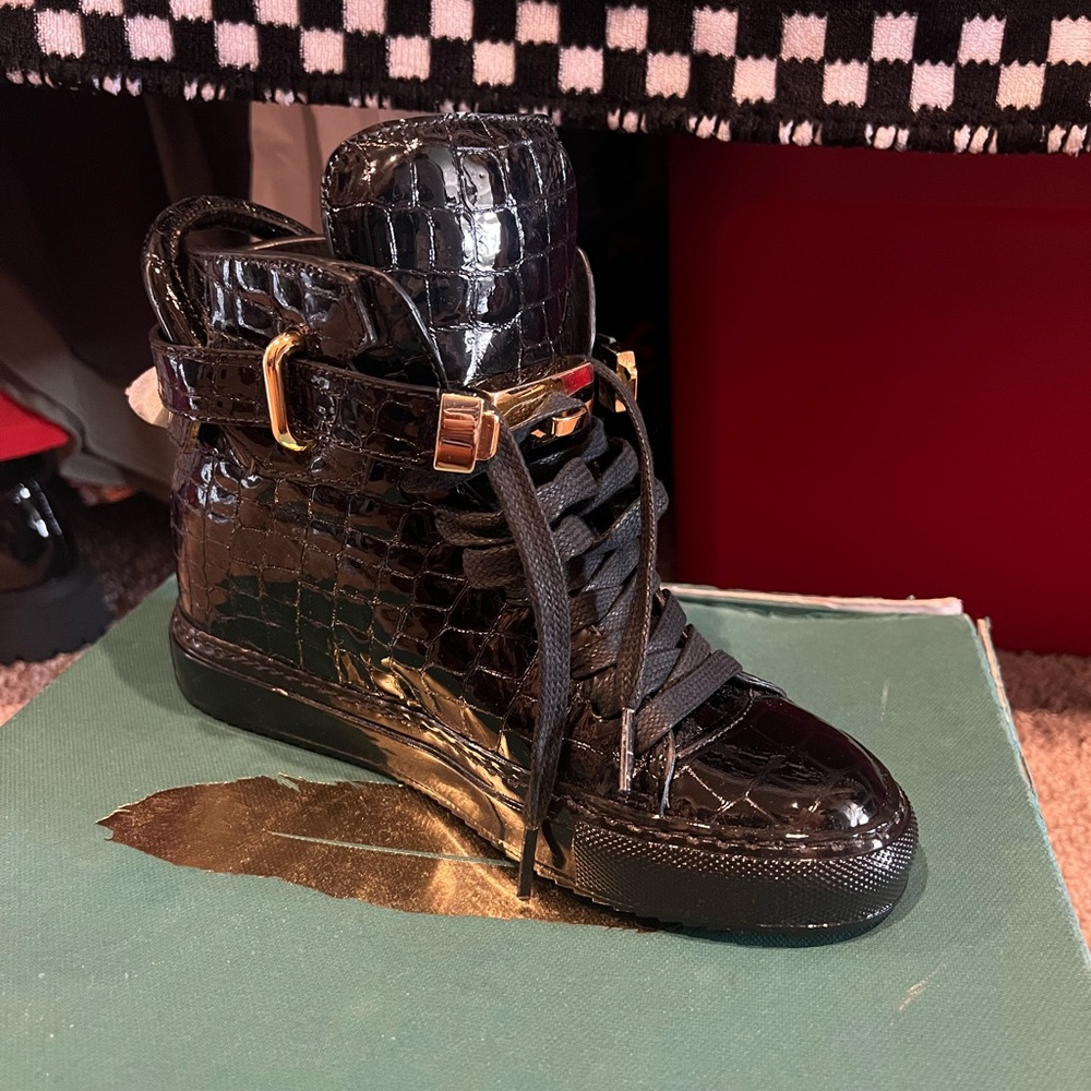 Buscemi Black High-Top Sneakers with Luxurious crocodile Texture